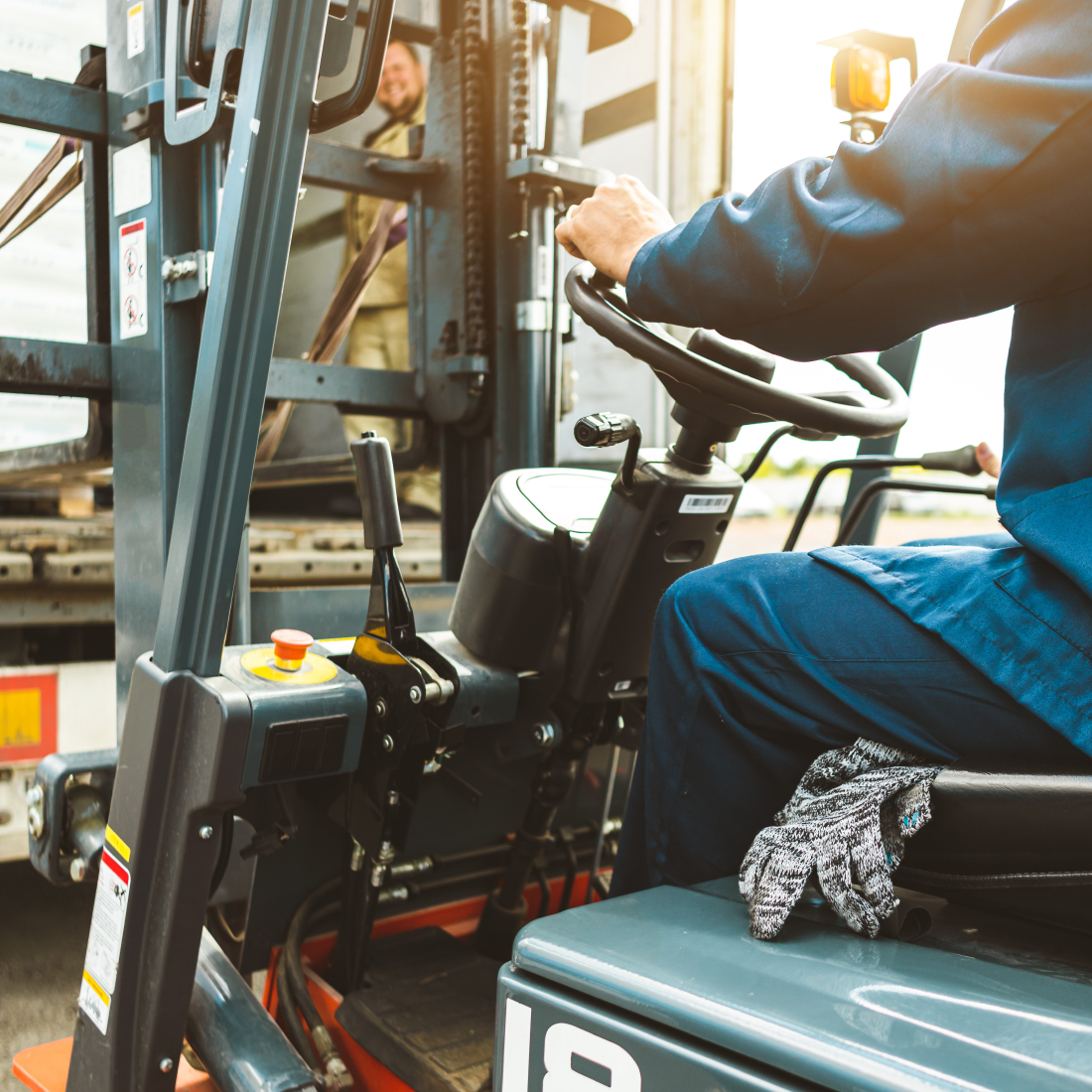 Taking Warehouse Safety Seriously using Pallet Rack Netting